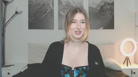 jessstonem online show from October 28, 8:06 pm