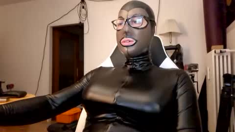 The sweetest toy online show from September 20, 8:47 pm