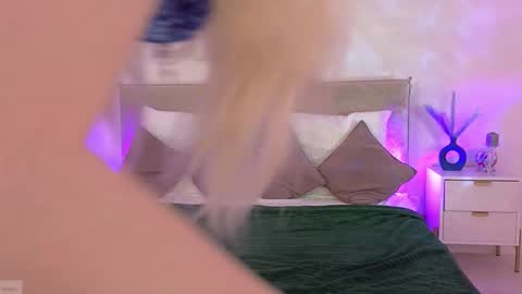 Jules Night online show from November 26, 9:28 pm