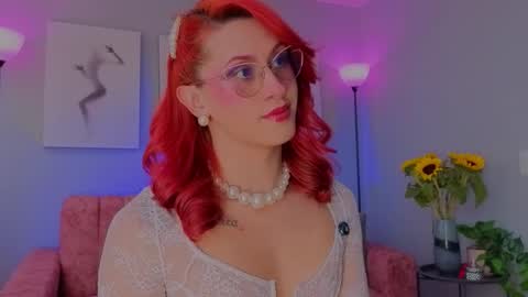 Juliana online show from January 7, 3:26 pm