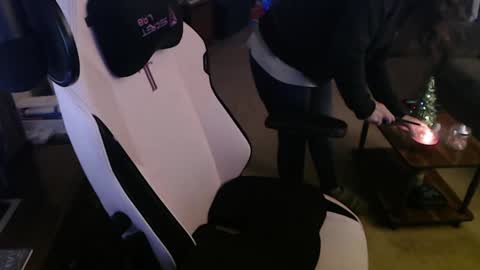 Camprincess331 online show from December 17, 1:18 am