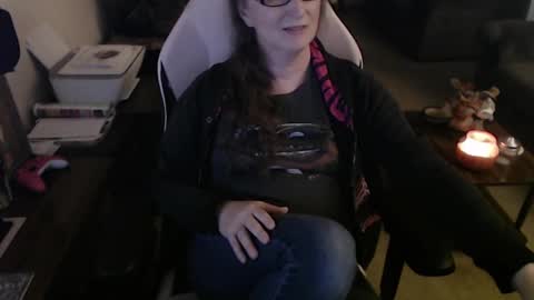 Camprincess331 online show from October 8, 2:46 am