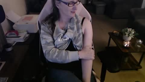 Camprincess331 online show from February 17, 2:19 am