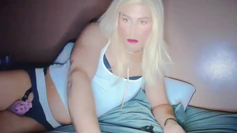 Charlette Asteria online show from February 11, 7:23 am