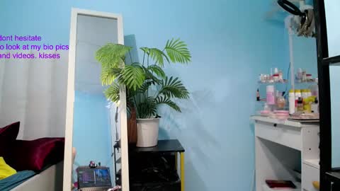 katrinetrixie online show from February 2, 7:13 pm