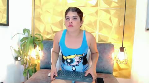 K E N D R A  online show from January 25, 2:58 am