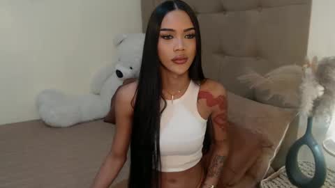 Snapshot of khalifafoxxxx chatting on February 28, 10:20 am khalifa online show from February 28, 10:20 am