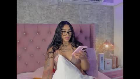 Khelany Isyy  online show from February 10, 3:30 pm