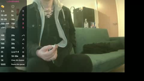 Aidan online show from April 5, 6:06 pm