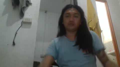 kisses_trixiats online show from January 4, 11:33 am