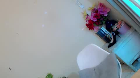 Saint Onicka online show from September 20, 5:57 am