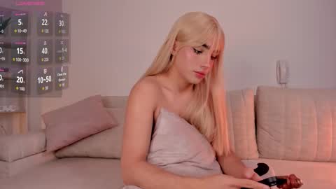 Sebastian online show from February 8, 12:17 am