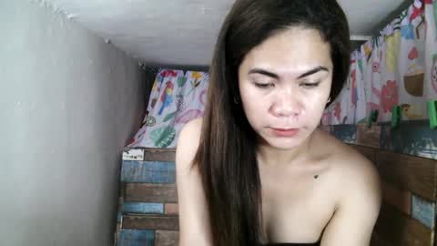 janella online show from March 5, 6:18 am