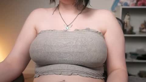 Krystal Syx online show from March 6, 1:00 am