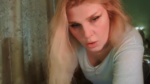 Annika  MTF ts post -op online show from January 18, 10:40 am