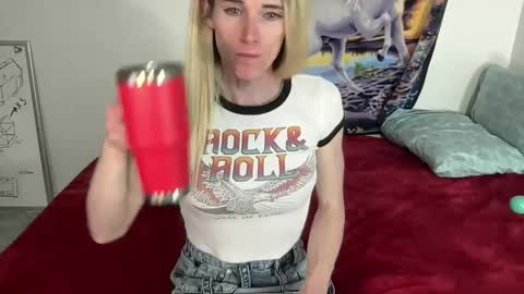 Lacy8Vankort online show from February 19, 1:24 am