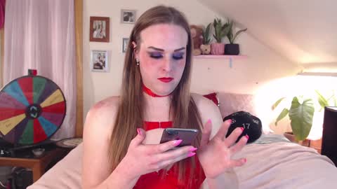 ladyboyhomemaker online show from February 1, 1:44 am