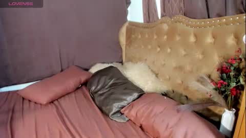 Snapshot of lalisaslut69 chatting on September 10, 1:04 am lisaa online show from September 10, 1:04 am