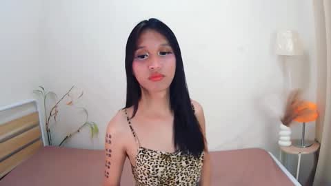 latina_andrea online show from February 10, 6:37 pm