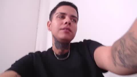 Snapshot of latinaleksa chatting on October 20, 4:32 pm Alex online show from October 20, 4:32 pm