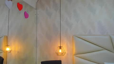 Laurent online show from November 6, 11:10 am