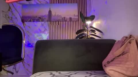 lexiesmith_ online show from November 22, 12:56 am