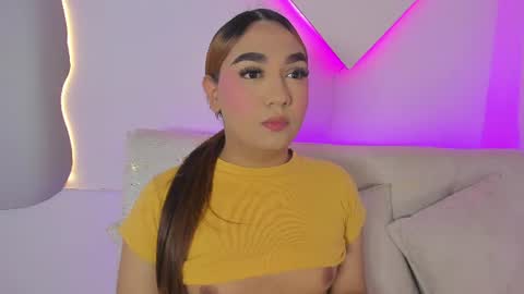 La  online show from July 14, 4:46 pm