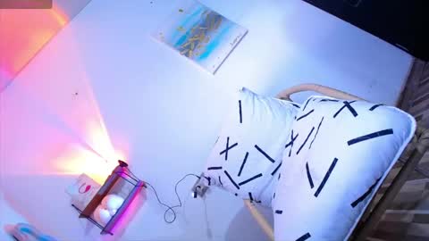 Liah Stone online show from April 16, 9:39 pm