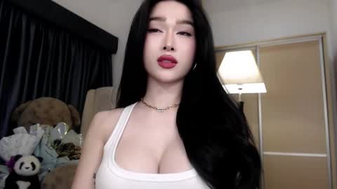 QUEEN LILITH BORBON online show from April 13, 7:51 pm