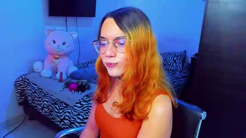 Lilly3 online show from February 5, 9:20 pm