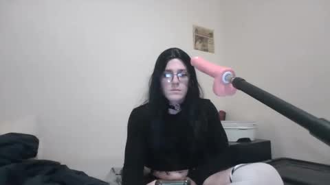 lilsissygir1 online show from February 12, 2:35 am