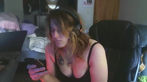 lilybvixen online show from April 10, 1:50 pm