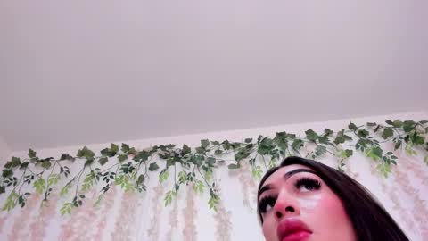 Liz Luna online show from March 8, 2:15 am