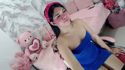 Thea online show from February 7, 9:54 pm