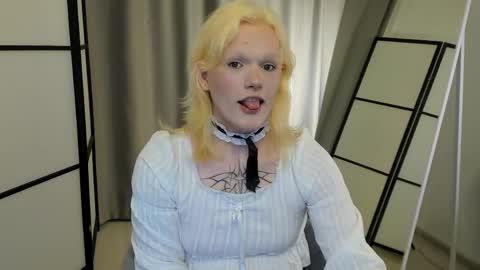 lollita online show from March 7, 6:52 am