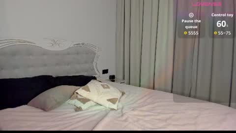 Lona online show from July 18, 7:59 am