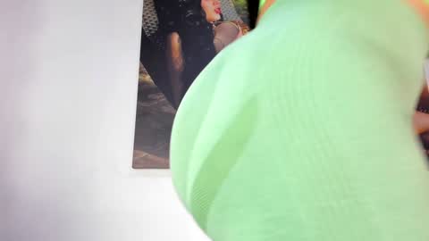 Doll Queen online show from February 5, 6:37 pm