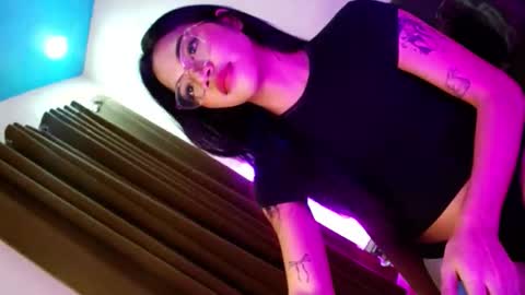 Seren online show from October 24, 12:54 pm