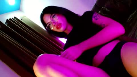 Seren online show from October 26, 12:56 pm