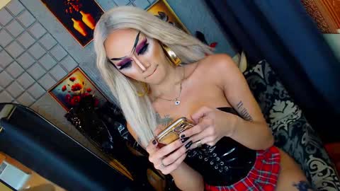 DEMONYETA LA TARRAH online show from December 10, 12:08 am