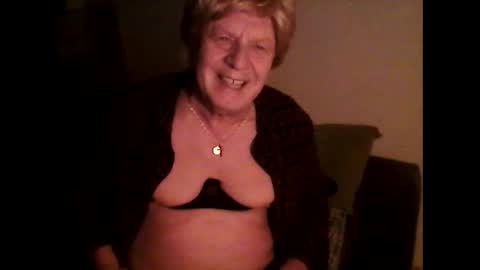 hothornylucy online show from December 10, 2:20 am