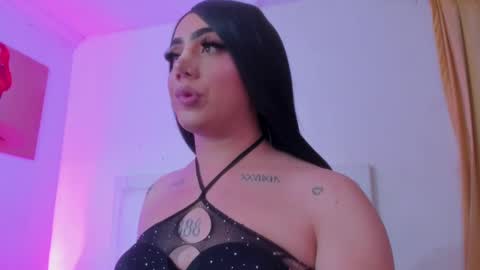 BRENDA TATIANA online show from January 23, 1:13 pm