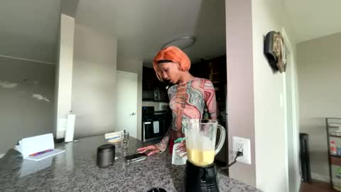 Luxe online show from April 28, 4:55 pm