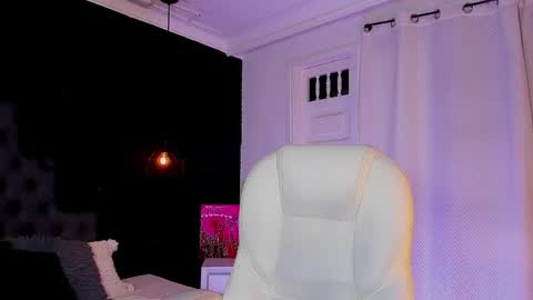  madame lilith  online show from September 21, 11:27 am