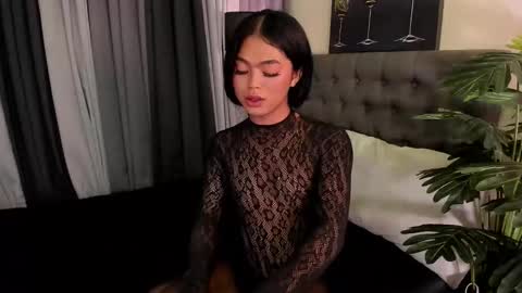 madonnajhonson online show from December 4, 1:15 pm