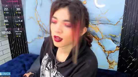 maevekuro online show from December 2, 3:09 am