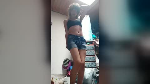 makimorningstar online show from April 3, 3:54 pm