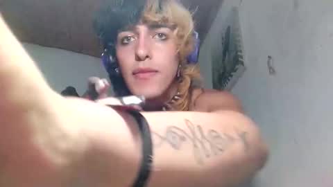 makimorningstar online show from April 6, 8:25 am