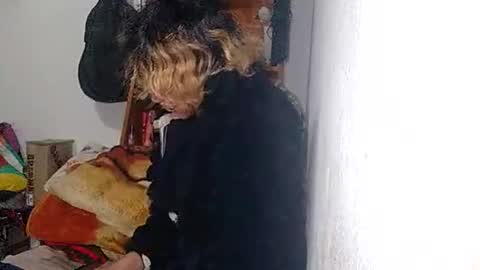 makimorningstar online show from April 15, 3:56 am