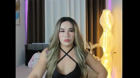 malia online show from October 14, 6:36 am